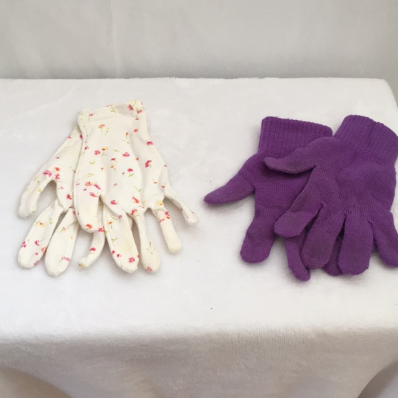 Woman’s white gloves with red & orange flowers and purple mittens - Picture 1 of 3